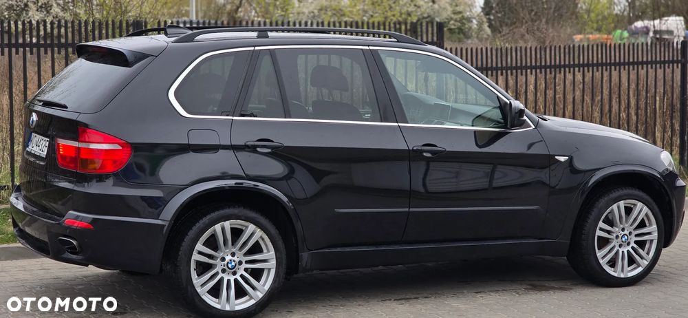 BMW X5 xDrive48i - 12