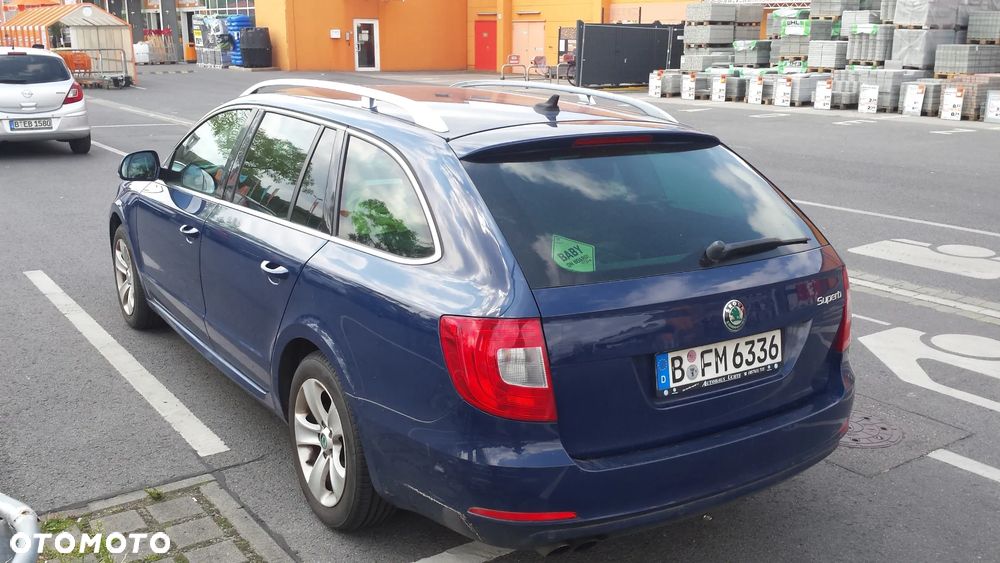 Skoda Superb 2.0 TDI Ambition - 3