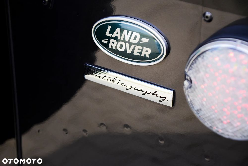 Land Rover Defender - 8