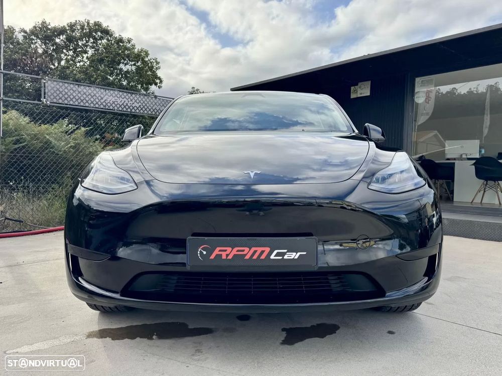 Tesla Model Y Long-Range RWD - 2