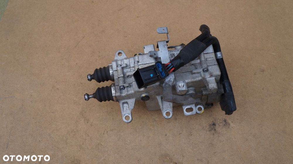 HYUNDAI KIA WYSPRZĘGLIK POMPKA SIŁOWNIK SPRZEGLA 414702D300