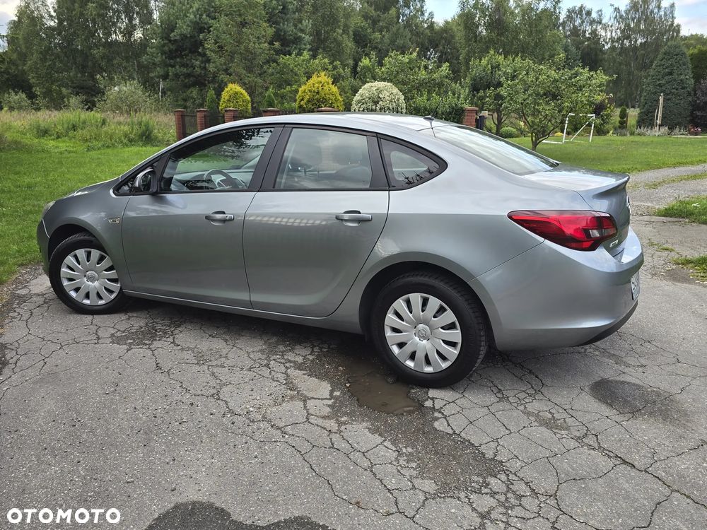Opel Astra 1.6 Enjoy - 36