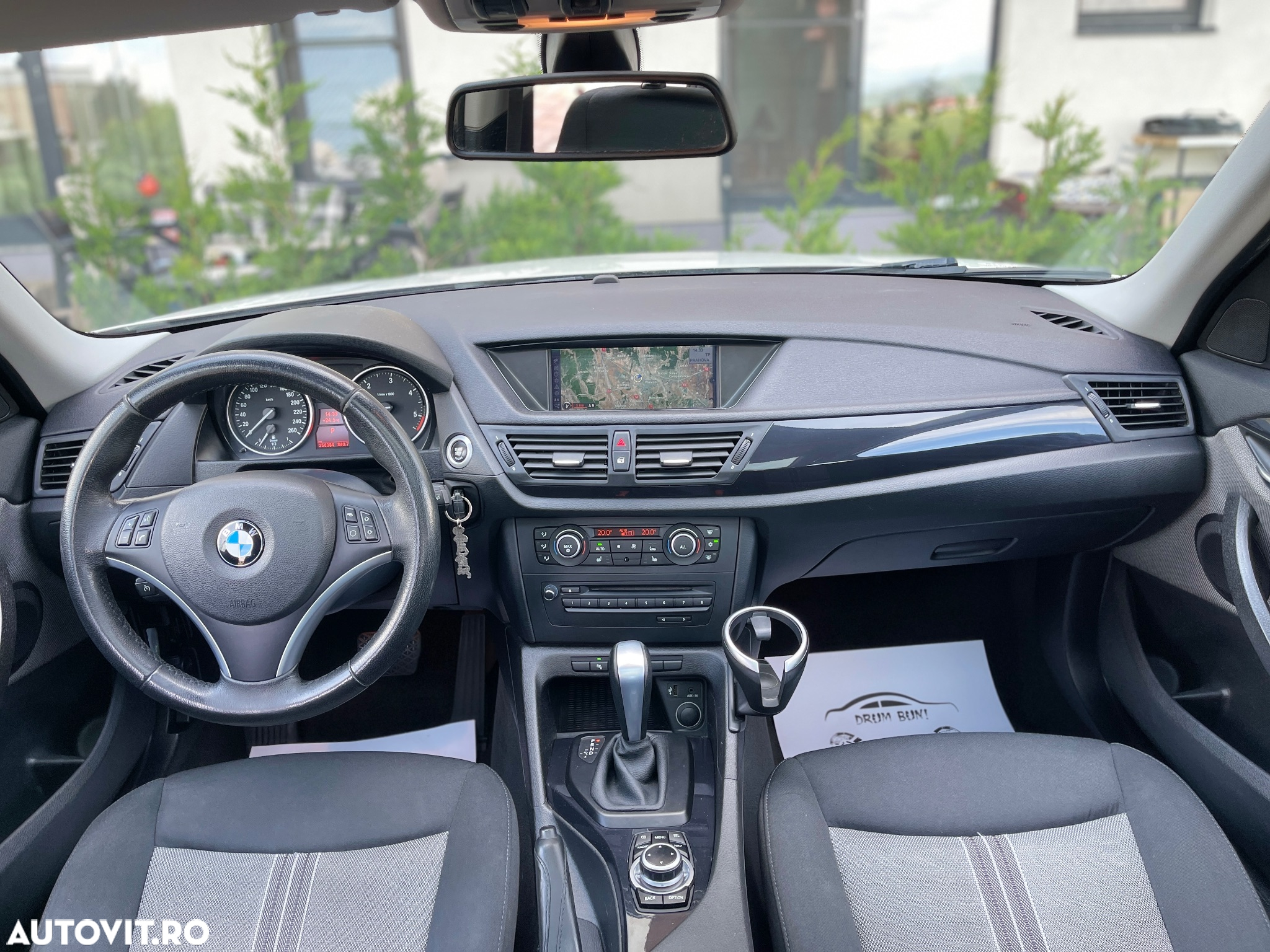 BMW X1 xDrive18d Aut. Sport Line - 12