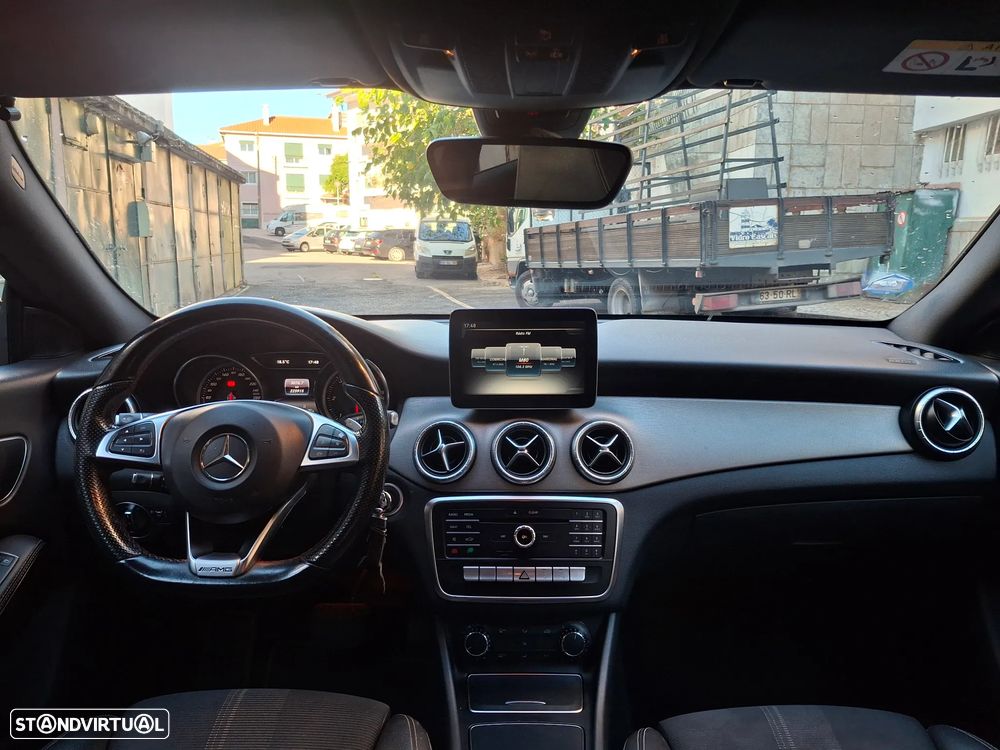 Mercedes-Benz 200 - 18