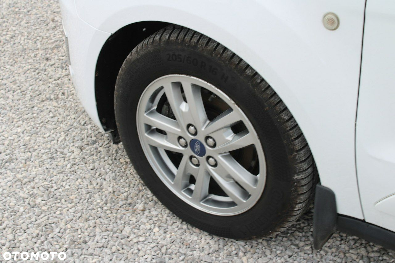 Ford Tourneo Connect - 10