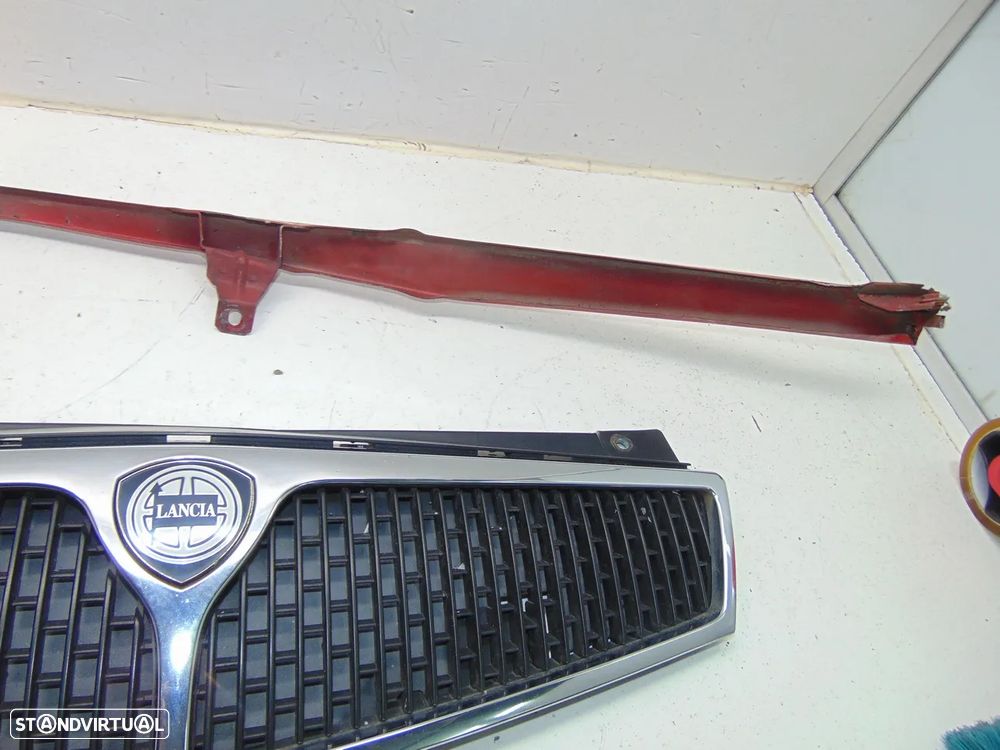 Lancia Delta grelha/Friso - 12