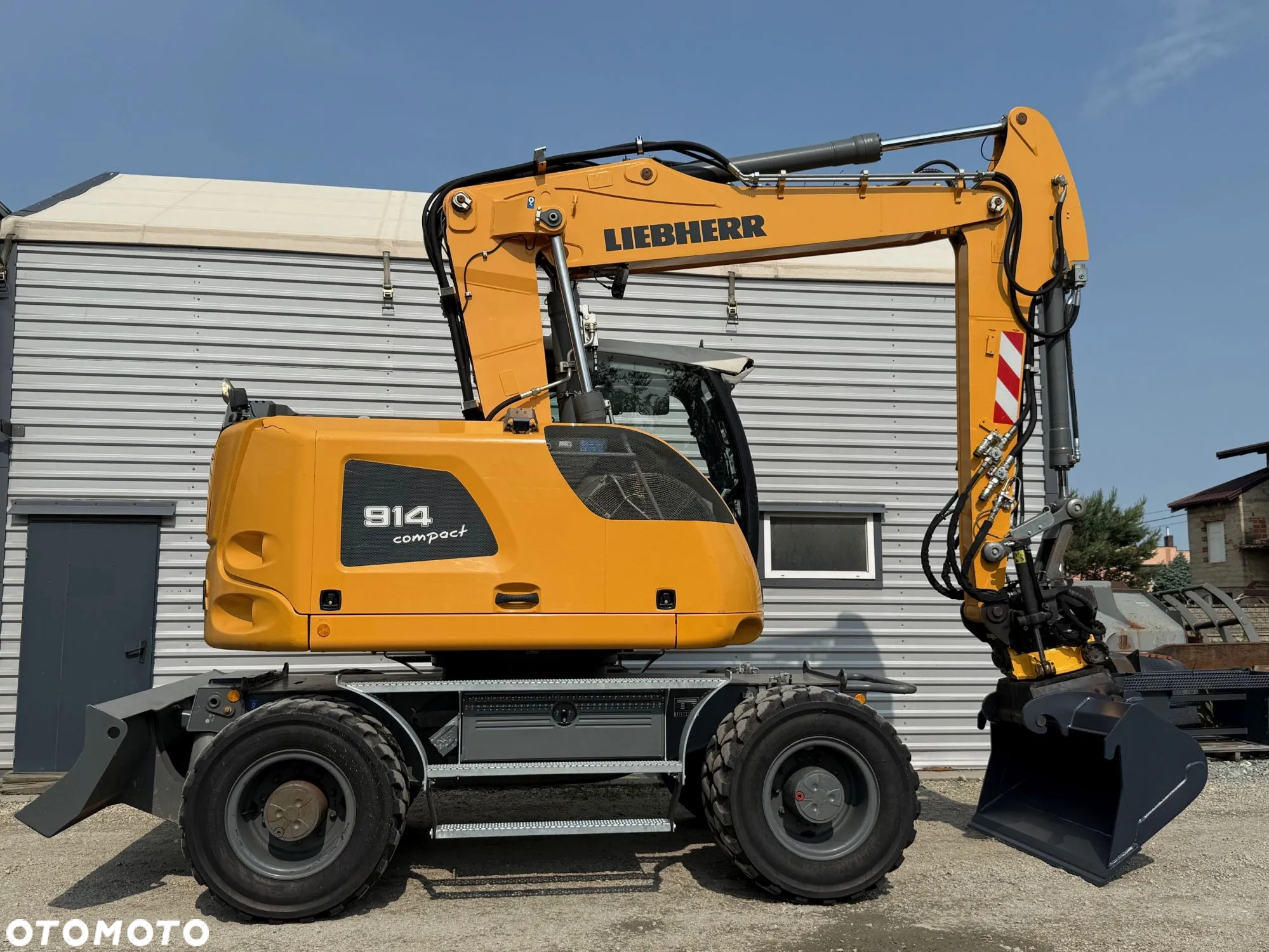 Liebherr A 914 Compact Rototilt Speeder - 5