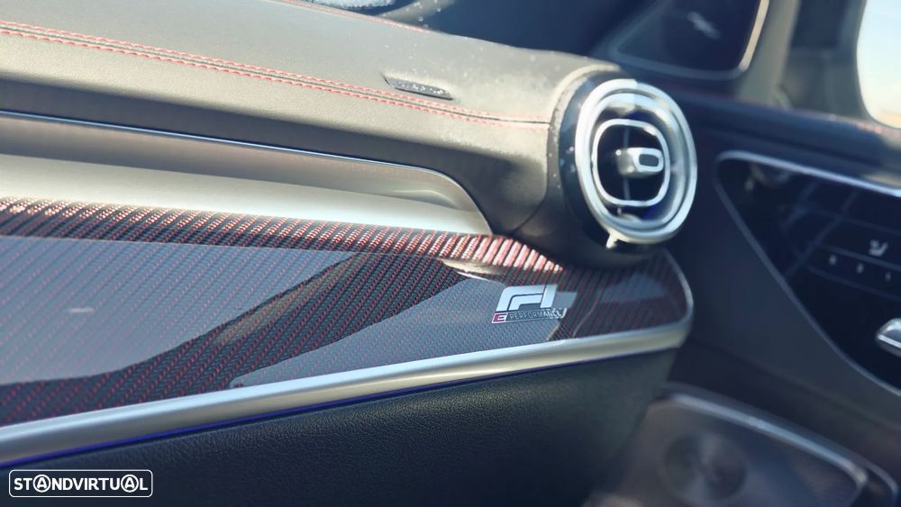 Mercedes-Benz C 63 AMG S E Performance Speedshift MCT9G F1 Edition - 36