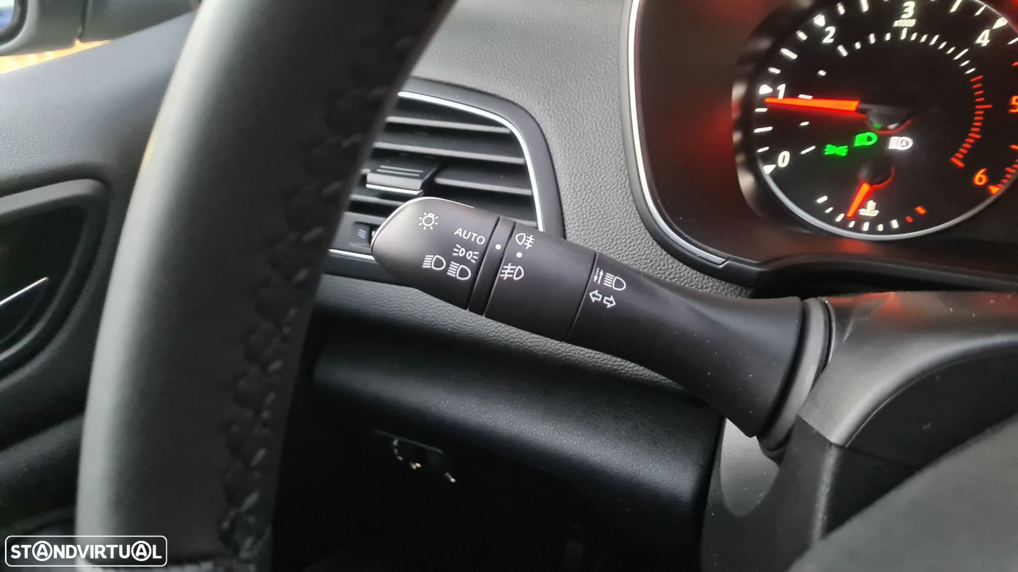 Renault Mégane 1.5 Blue dCi Intens EDC - 12