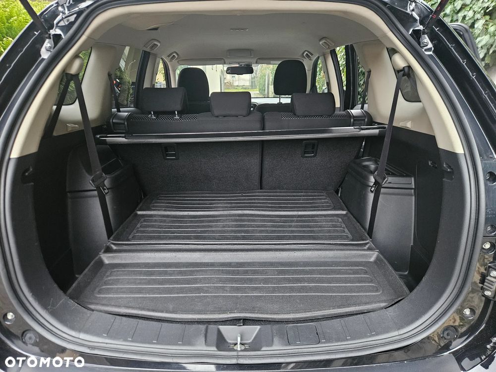 Mitsubishi Outlander 2.2 DI-D 4WD Plus - 34