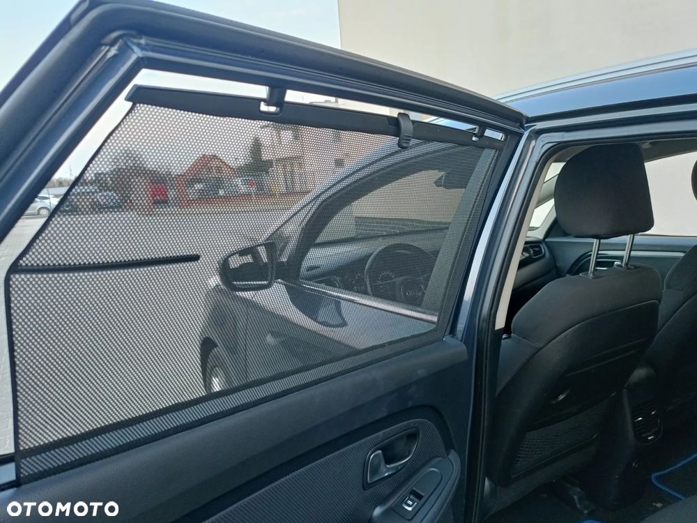 Kia Carens 1.6 GDI XL 7os EU6 - 21