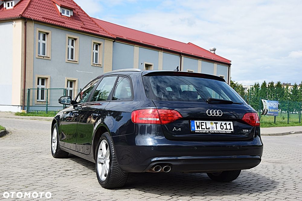 Audi A4 Avant 2.0 TDI DPF S line Sportpaket - 3