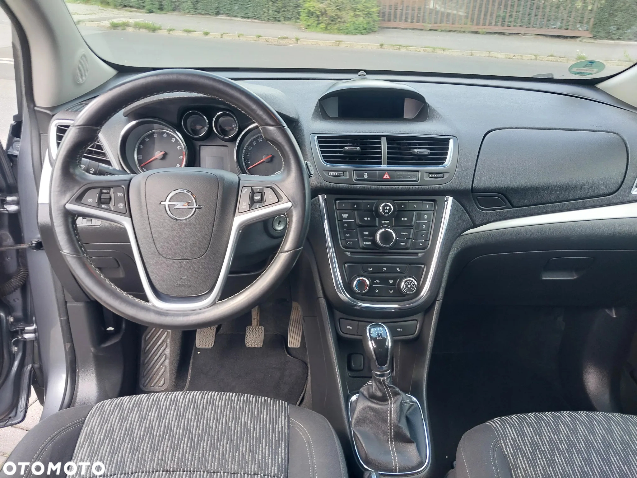 Opel Mokka X 1.6 Essentia S&S - 10