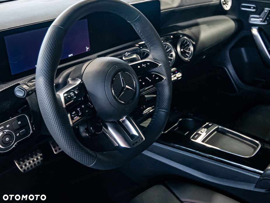 Mercedes-Benz Klasa A 35 AMG 4-Matic 8G-DCT - 11