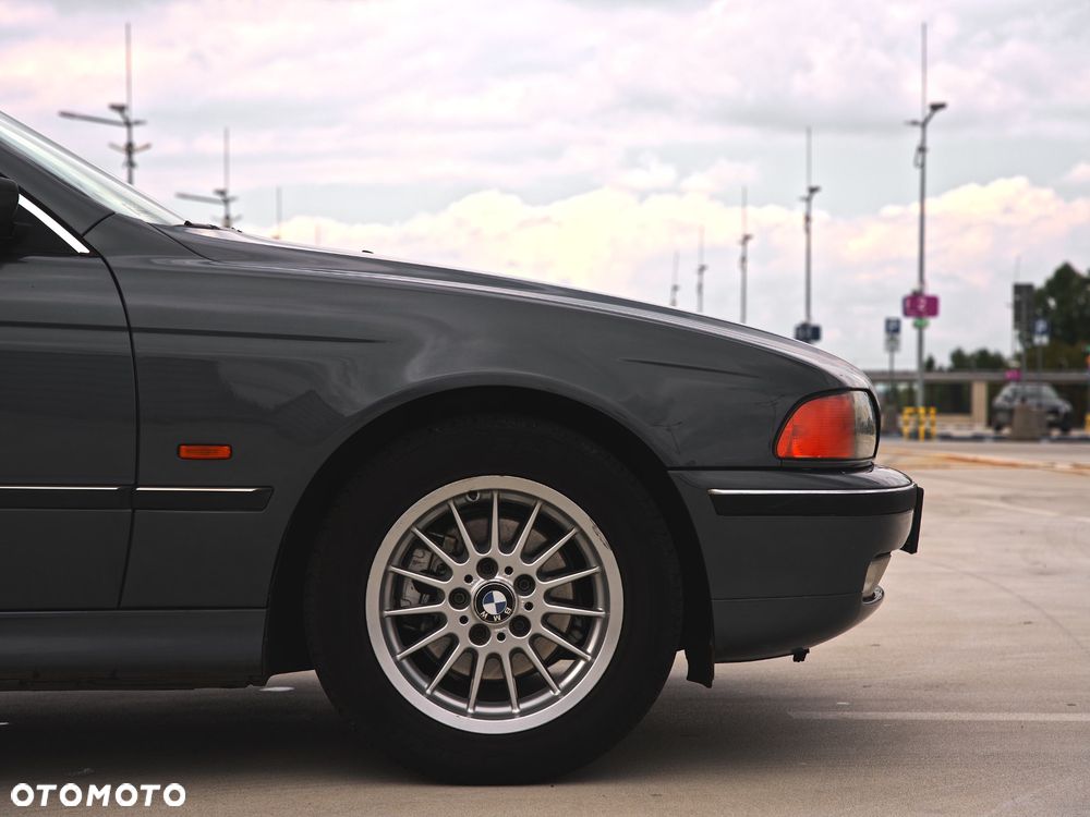BMW Seria 5 - 37