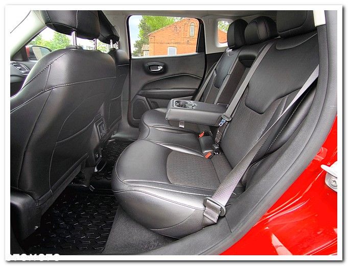 Jeep Compass - 26