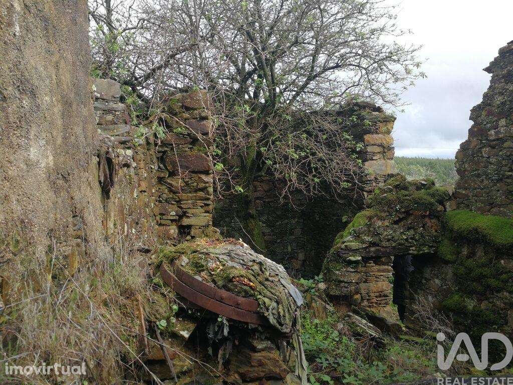 Casa / Villa em Alvares de 130,00 m2 - Grande imagem: 2/16