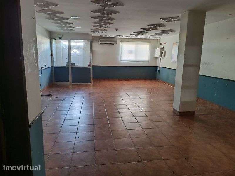 Vendo duas lojas interligadas, com 100 m quadrados (cada) - Grande imagem: 4/7