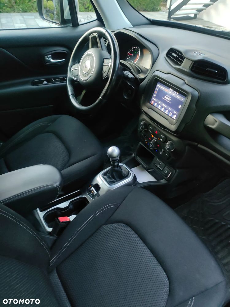 Jeep Renegade - 11