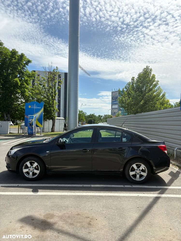 Chevrolet Cruze 1.6 LS Plus G2 - 3