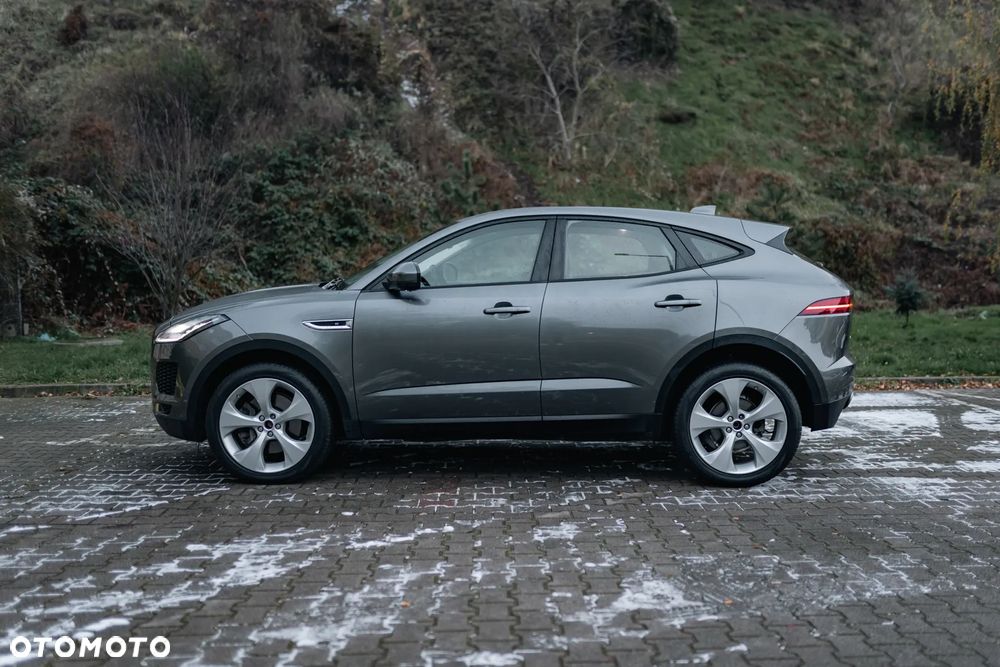 Jaguar E-Pace 2.0 i4P AWD R-Dynamic - 10