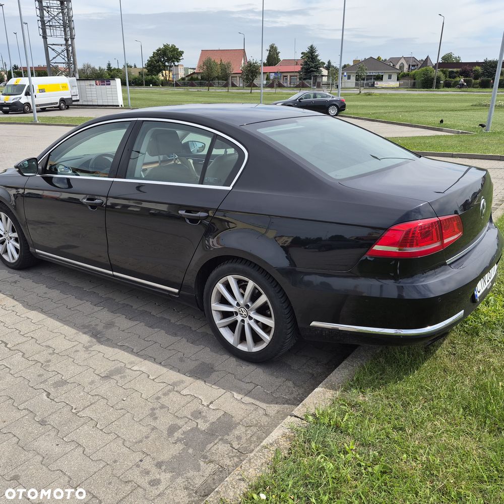 Volkswagen Passat 2.0 TSI Highline DSG - 2