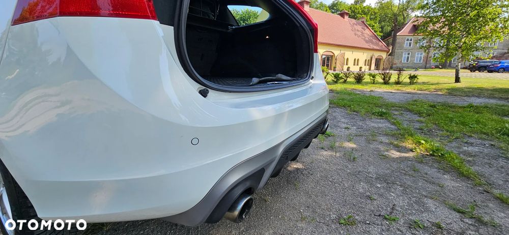 Volvo V60 T3 Momentum - 15