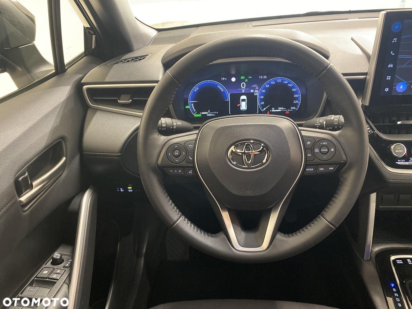 Toyota Corolla Cross - 12