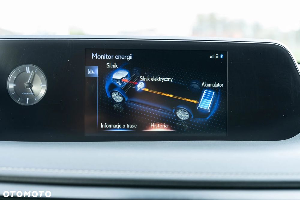 Lexus UX 250h Prestige 2WD - 29