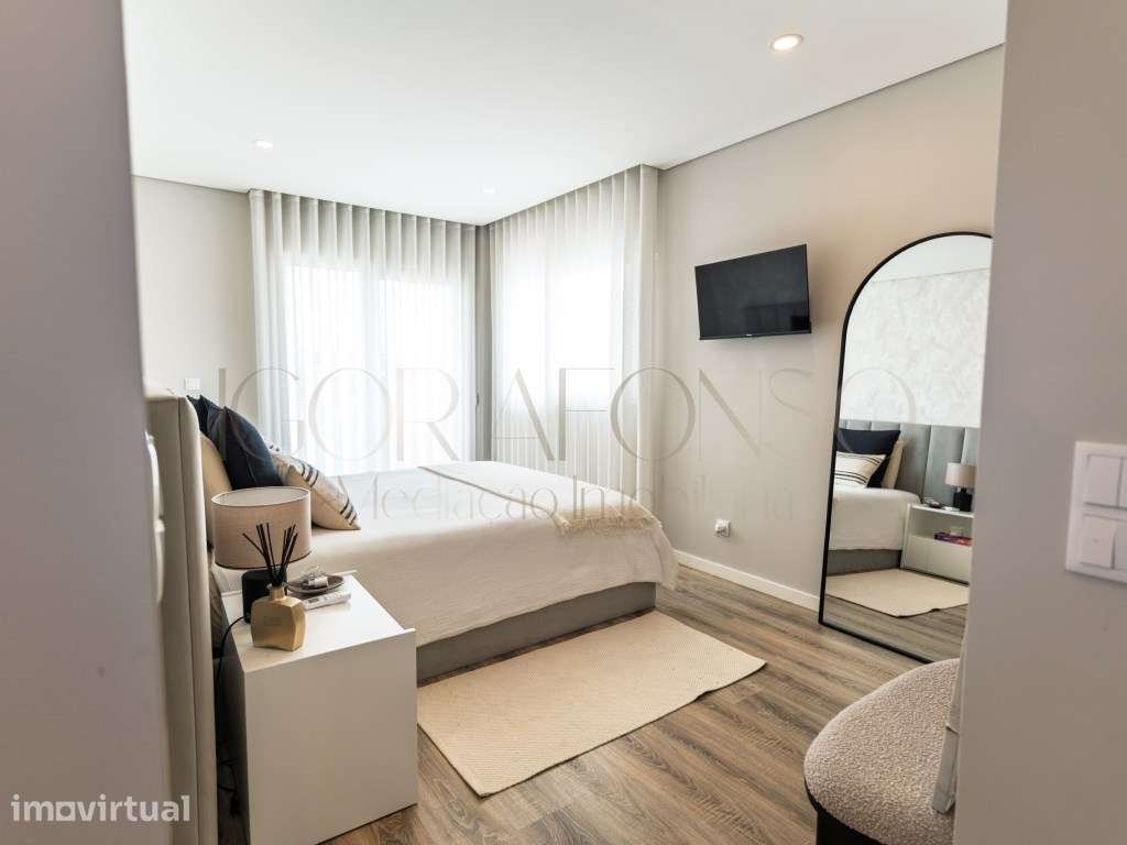 Excelente Apartamento T3 com Suíte, Elevador e Lugar de Garagem - S... - Grande imagem: 5/49