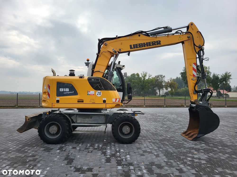 Liebherr A918 Compact / z Niemiec / Stan idealny / - 5