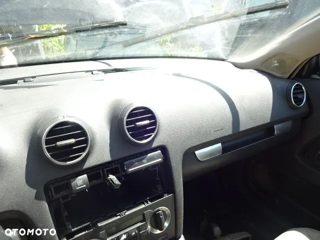 Deska Rozdzielcza Audi A3 8P przedlift - 2