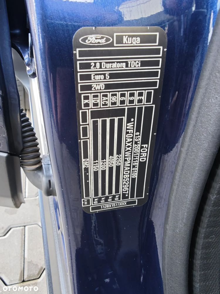 Ford Kuga - 31