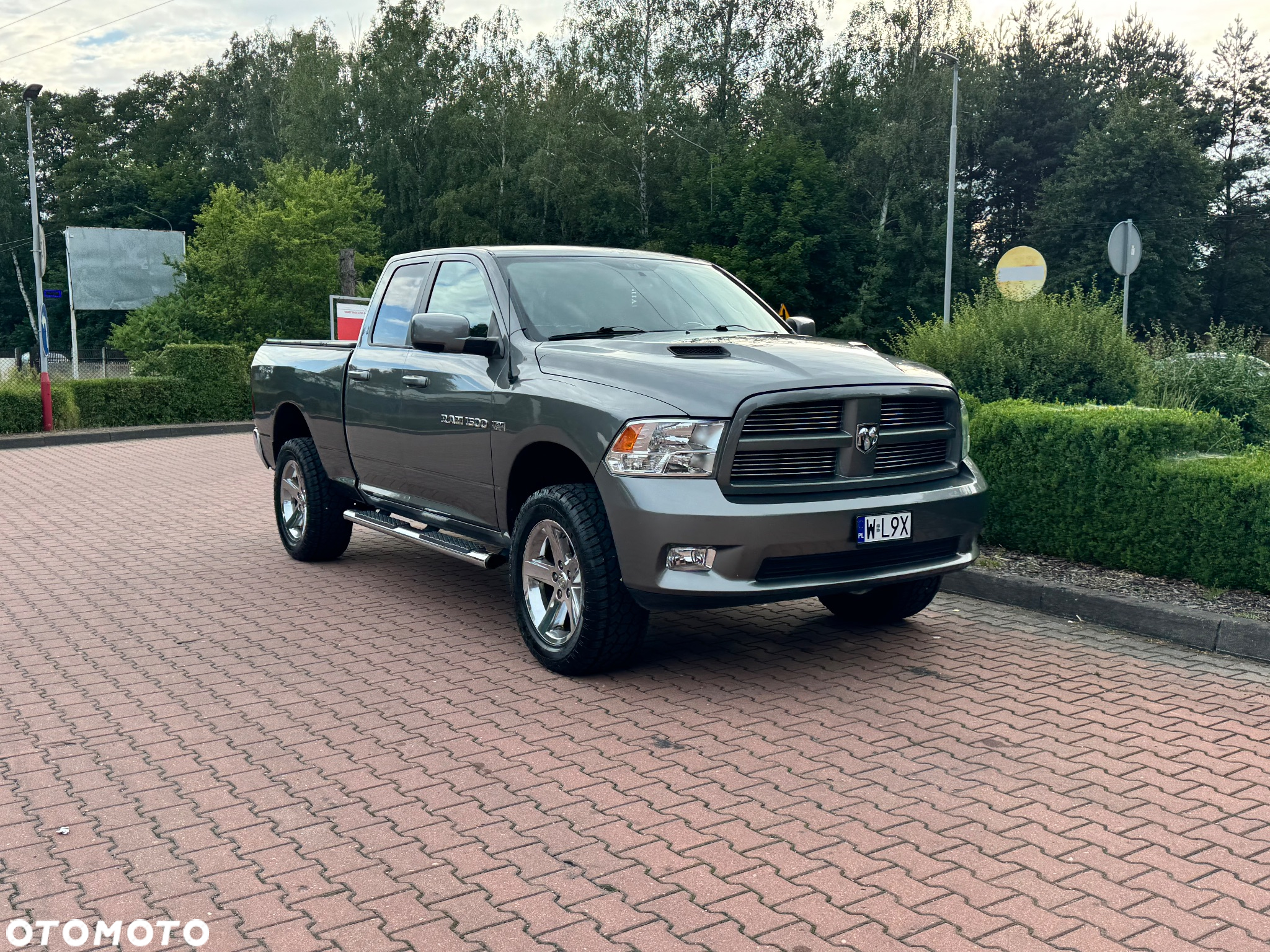 Dodge RAM 1500 5.7 4x4 - 2