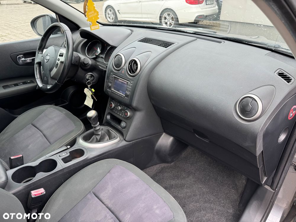 Nissan Qashqai - 11