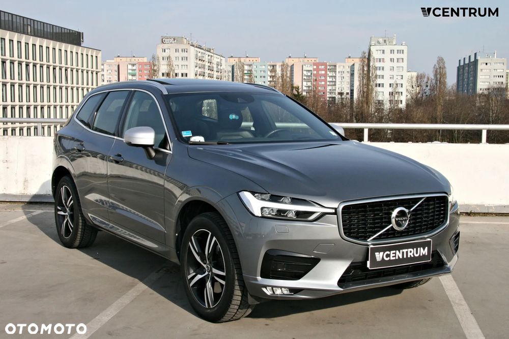 Volvo XC 60 T5 AWD R-Design - 3