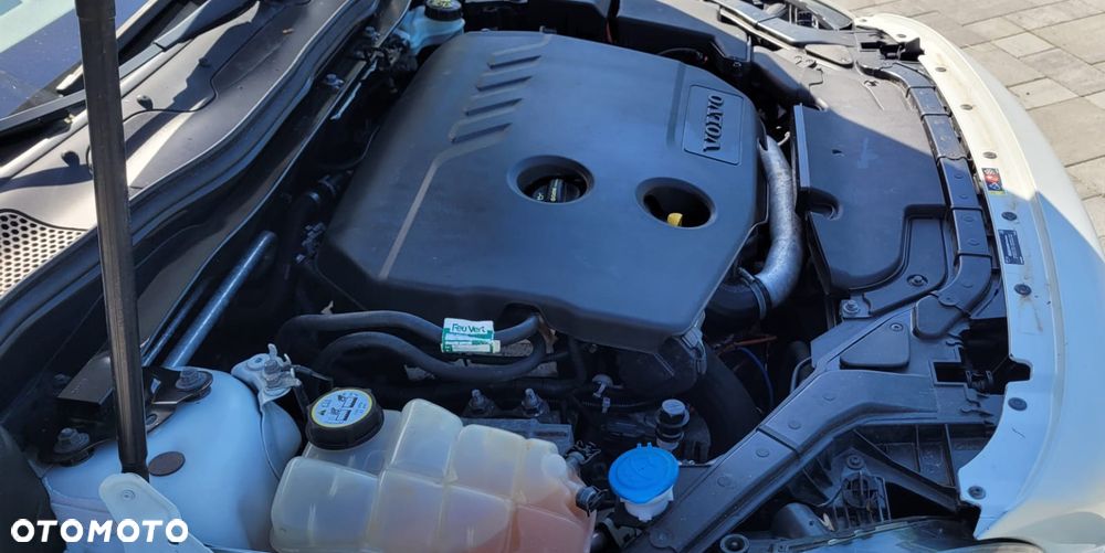 Volvo V40 - 32