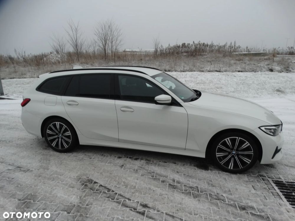 BMW Seria 3 318d Edition M Sport Shadow - 7