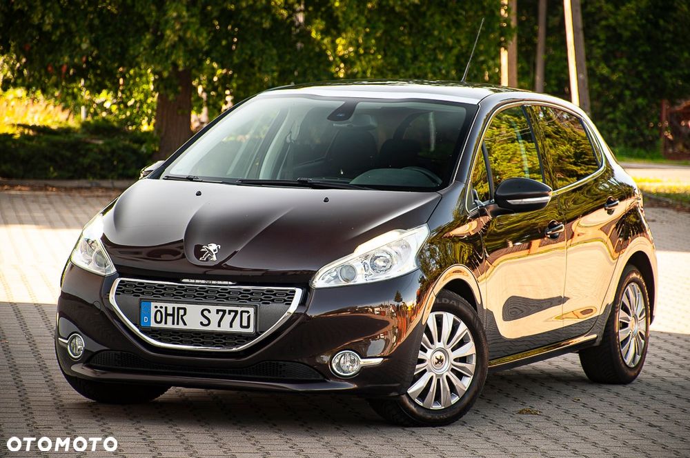 Peugeot 208 120 VTI Intuitive - 1