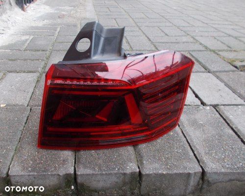 VW PASSAT B8 LIFT KOMBI PRAWA TYLNA LAMPA ORYGINAŁ 3G9945208P - 1