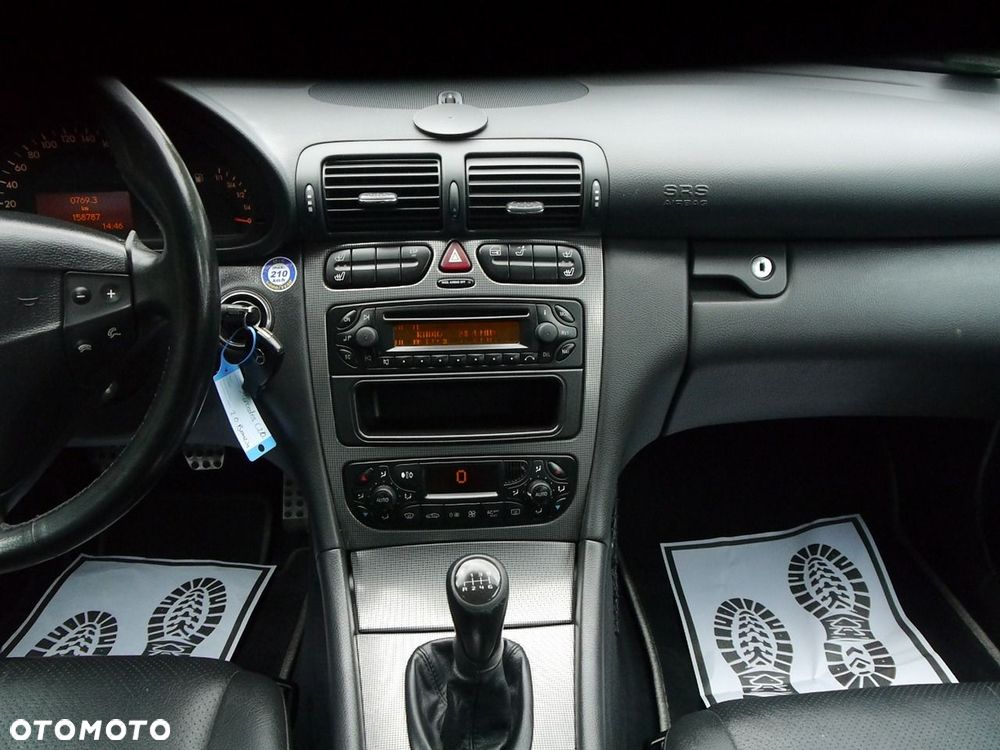 Mercedes-Benz Klasa C 200 Kompressor Avantgarde Sport Edition - 22