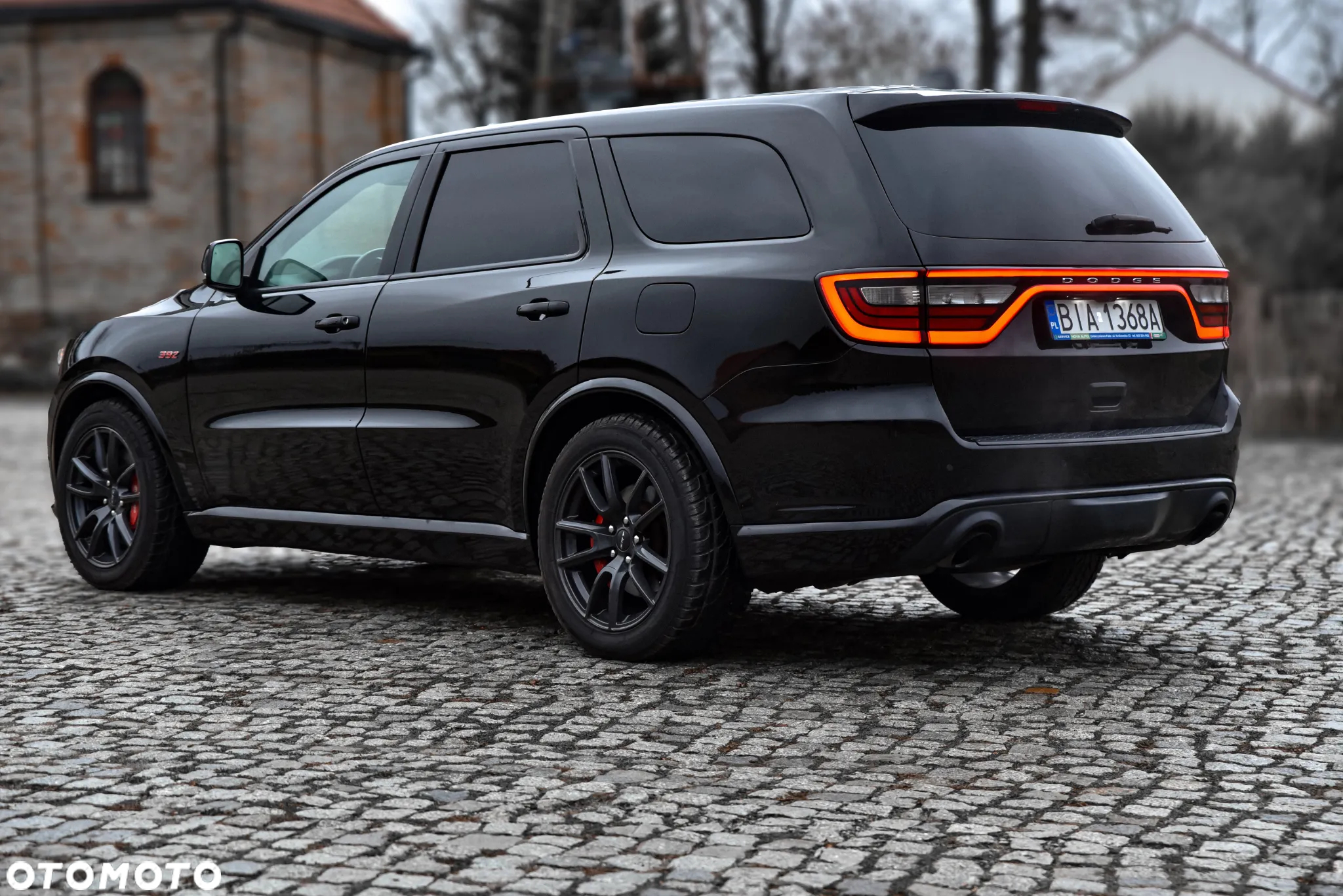 Dodge Durango 6.4 SRT - 12