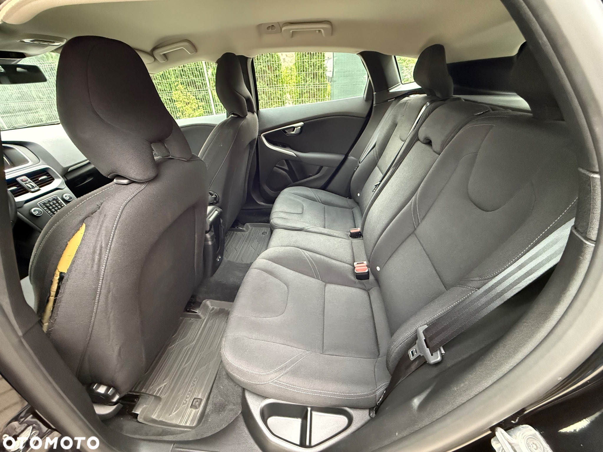 Volvo V40 T3 Drive-E Momentum - 29