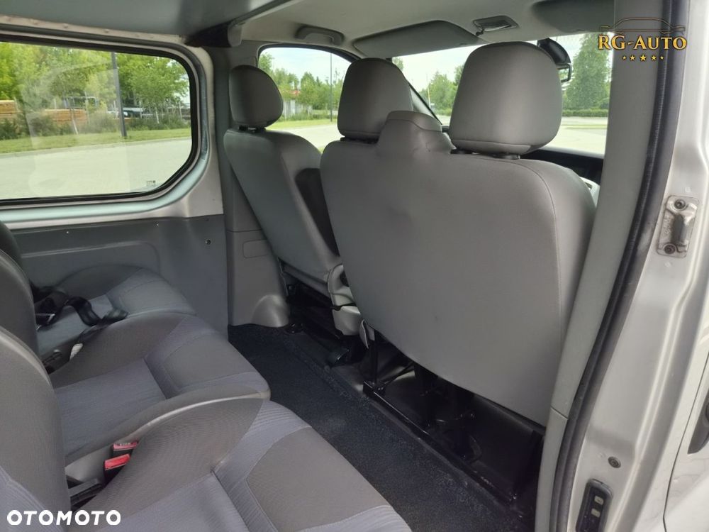 Opel Vivaro - 24