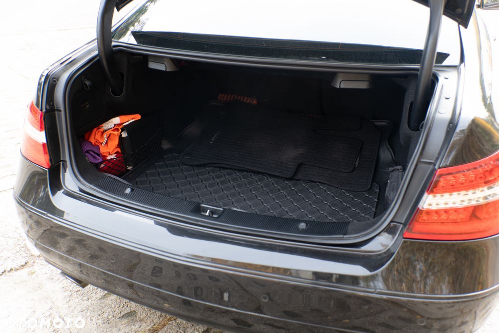 Mercedes-Benz Klasa E - 12