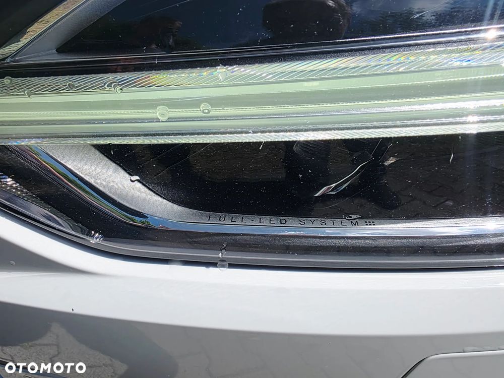 Volvo XC 60 D4 AWD R-Design - 16