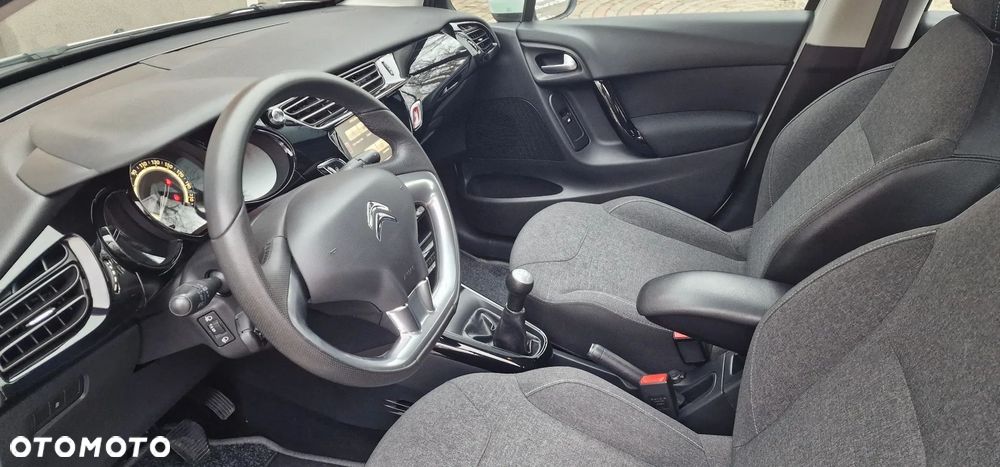 Citroën C3 Pure Tech (VTi) 82 Exclusive - 8