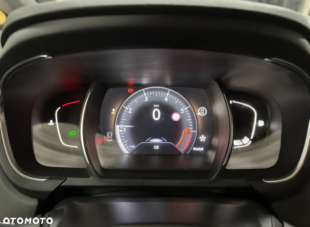 Renault Scenic ENERGY TCe 130 BOSE EDITION - 31