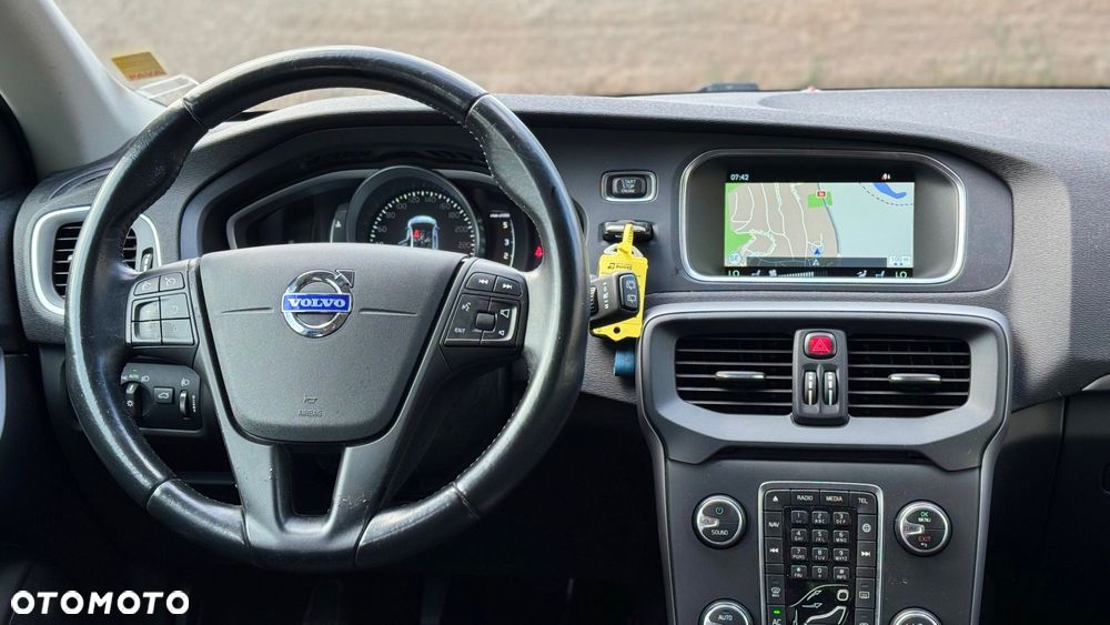 Volvo V40 D4 Inscription - 26