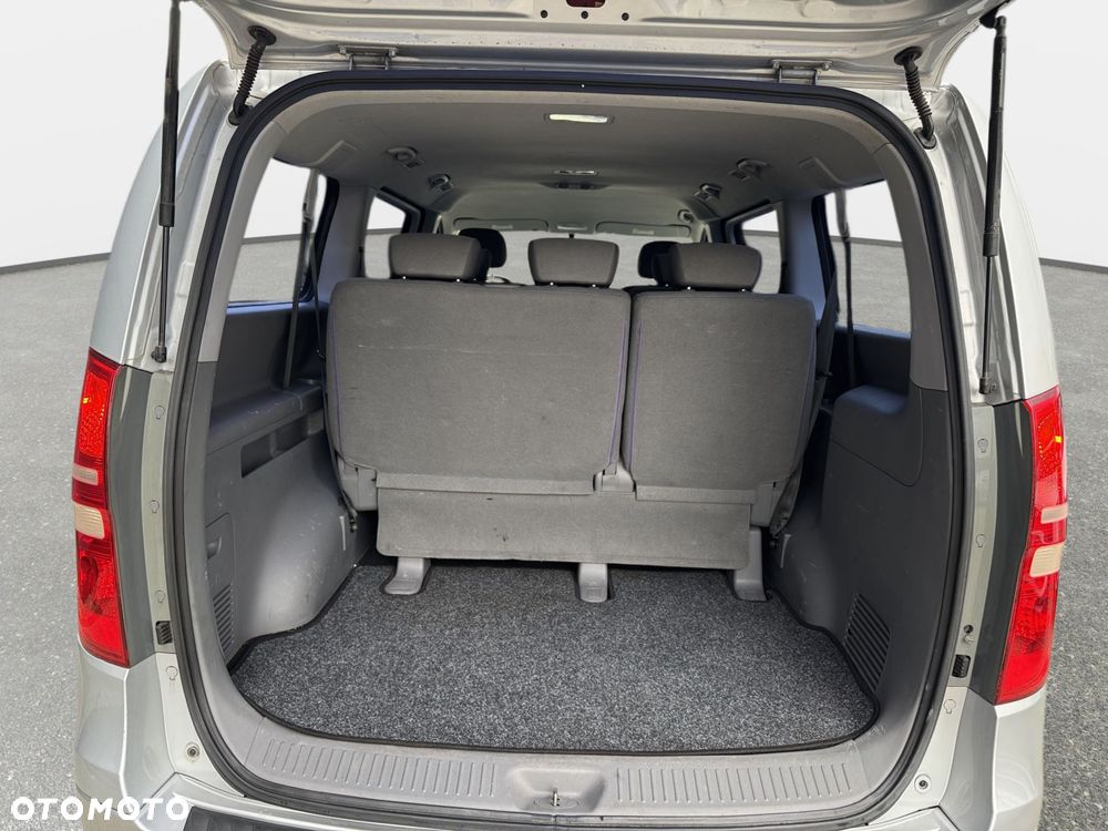 Hyundai H-1 - 22